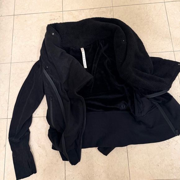lululemon athletica Black Sherpa Cowl Neck Coat - Picture 6 of 15